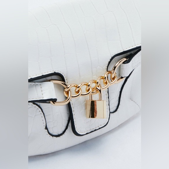 NWT Sold Out Nasty Gal Padlock 'Em Up Croc Shoulder Bag - Picture 9 of 10